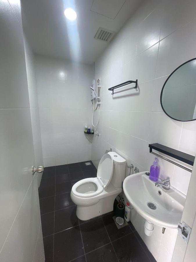Comfy Wifi Place @manjalara 5min To Desa Park Kuala Lumpur