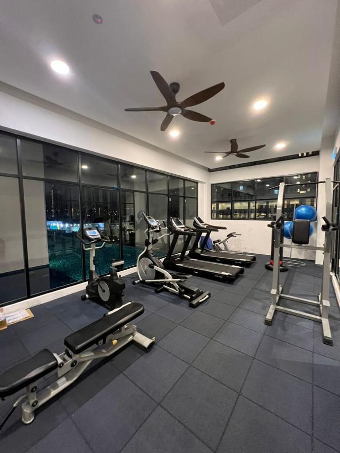 Apartment Comfy Wifi Place @manjalara 5min To Desa Park