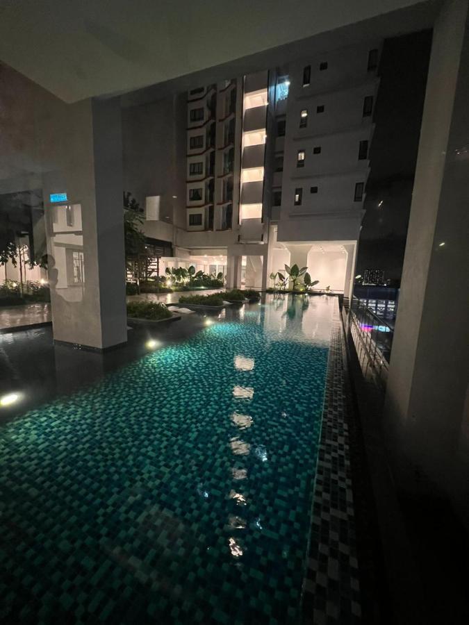Apartment Comfy Wifi Place @manjalara 5min To Desa Park